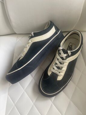 Vans Vault x Julian Klincewicz/ compassion